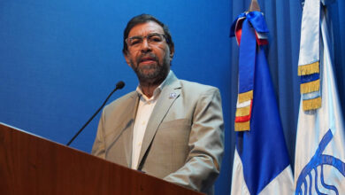 Olmedo Caba Romano, director ejecutivo del INDRHI hablando.